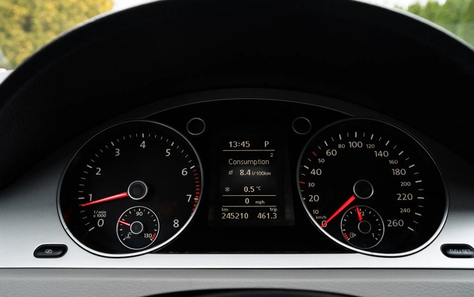 Volkswagen Passat cena 18450 przebieg: 255000, rok produkcji 2009 z Piaseczno małe 121